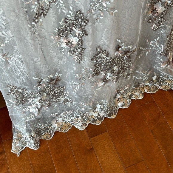 Mac Duggal EMBELLISHED V NECK ILLUSION LONG SLEEVE GOWN size 16 $698 - Picture 8 of 16